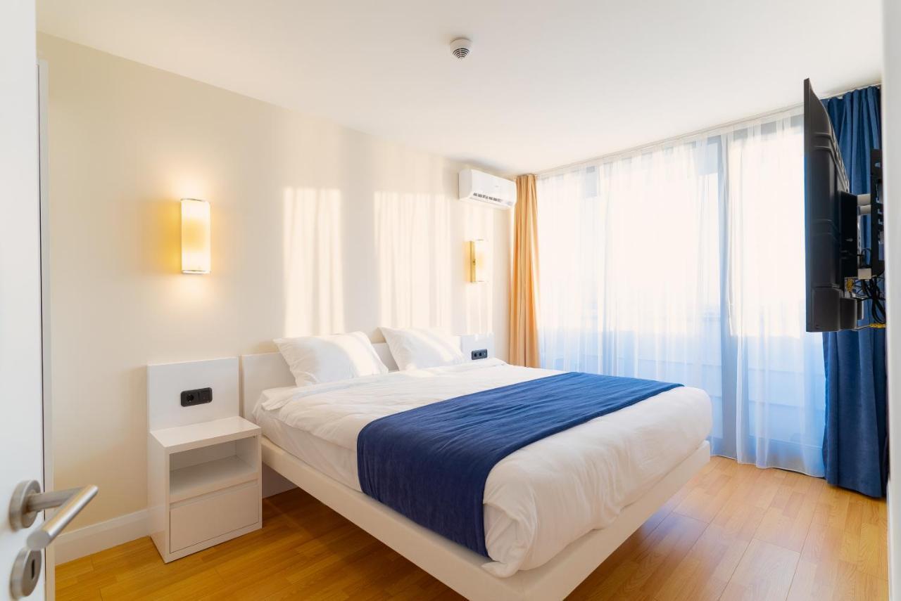 Gc Apartments Batoemi Buitenkant foto