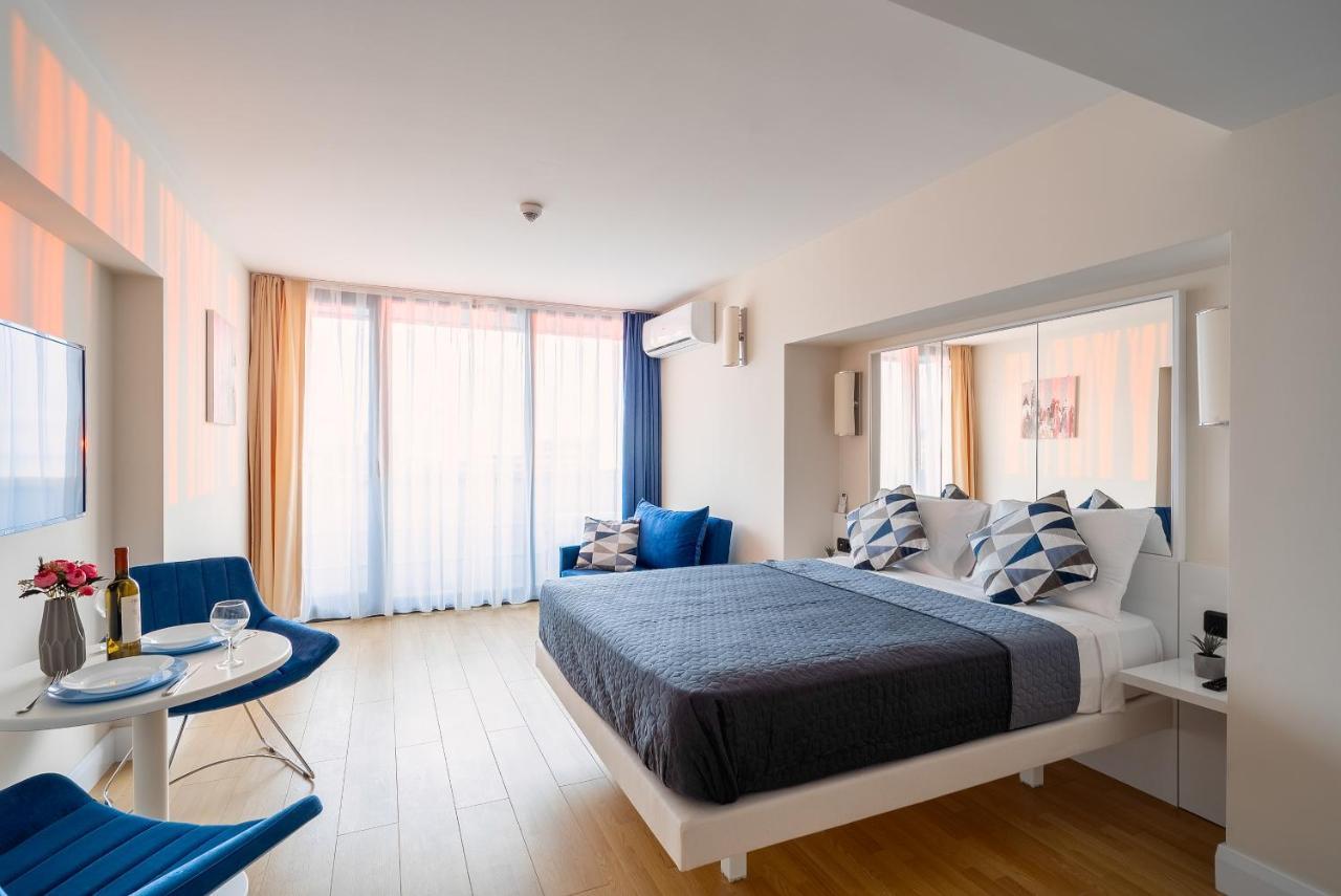 Gc Apartments Batoemi Buitenkant foto