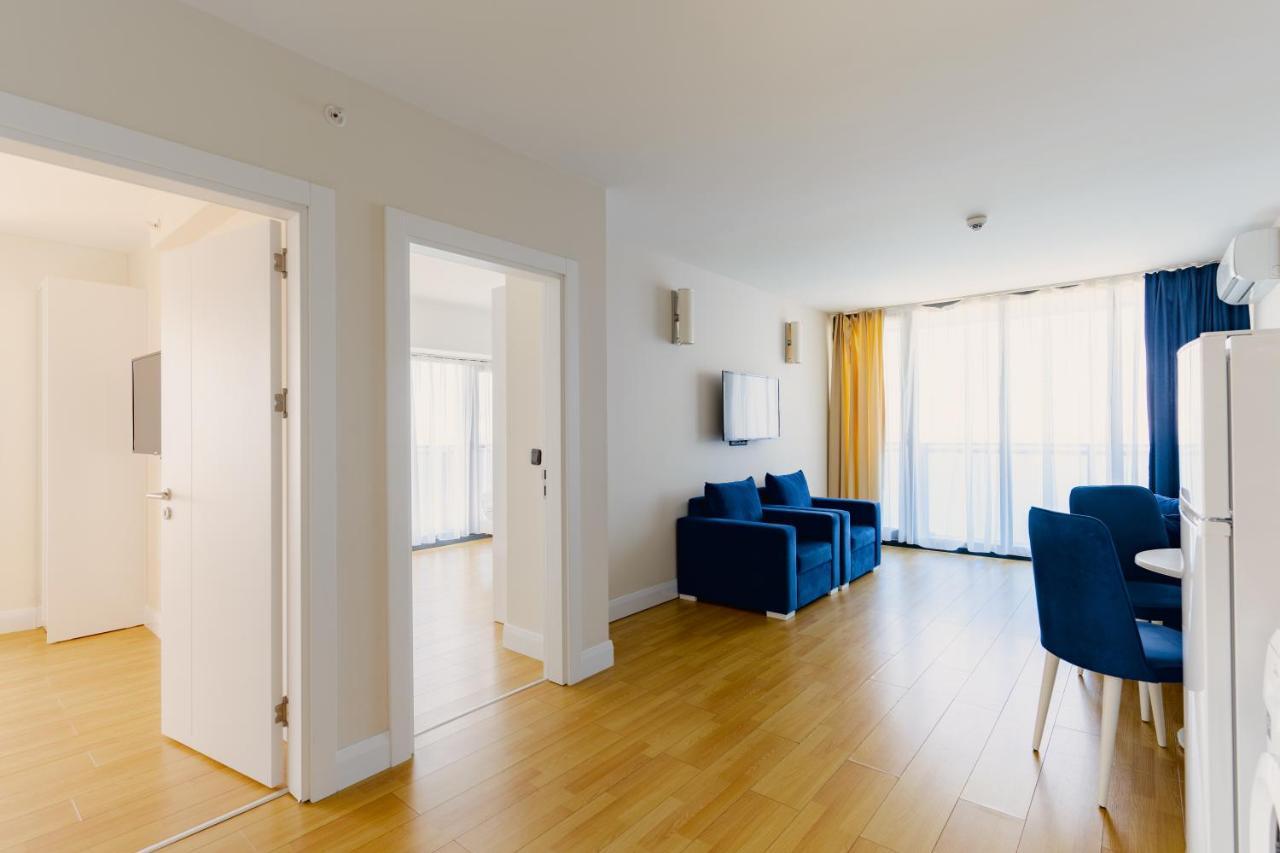 Gc Apartments Batoemi Buitenkant foto